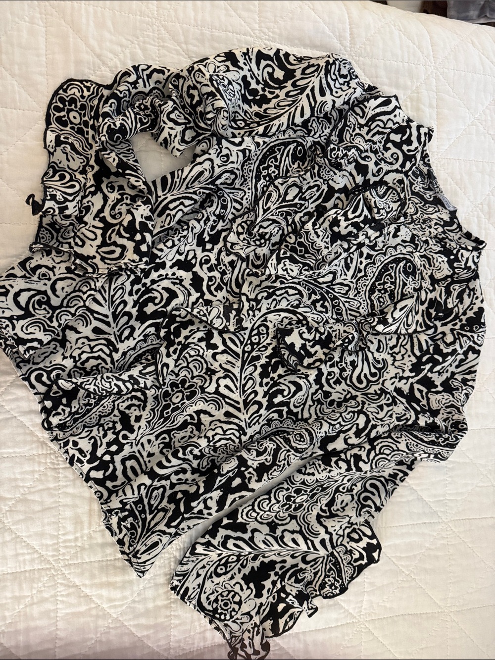 ZARA Black & White Satiny Paisley Long-Sleeve Women’s Blouse